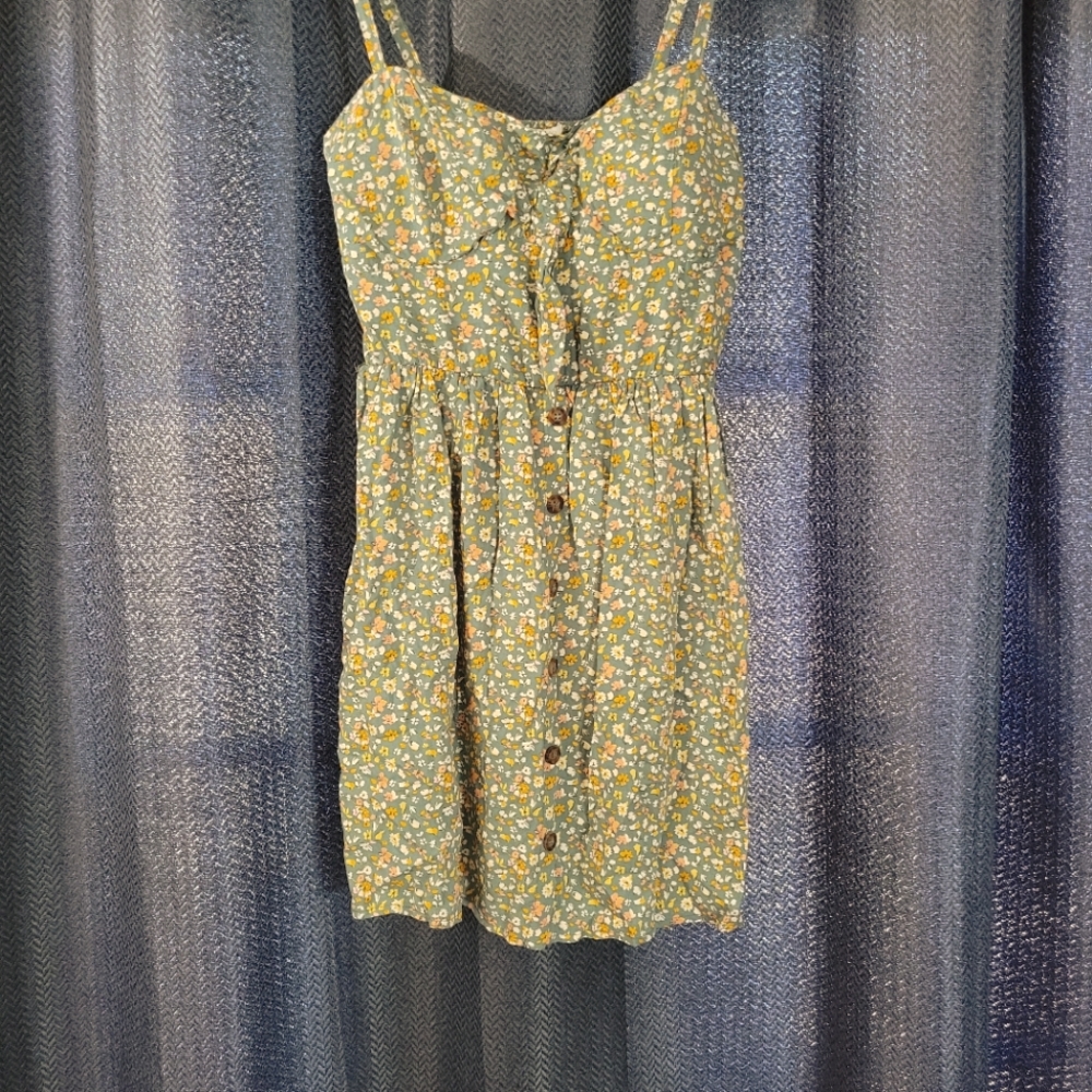 Medium spring/summer dress